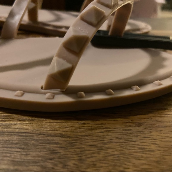 Nicole Miller Lucky Rockstud jelly rubber sandals - Picture 10 of 14
